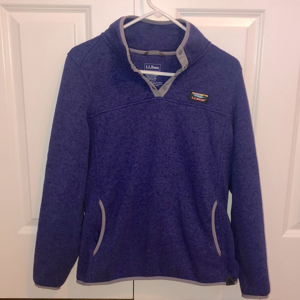 LL Bean sweater fleece pullover great condition.